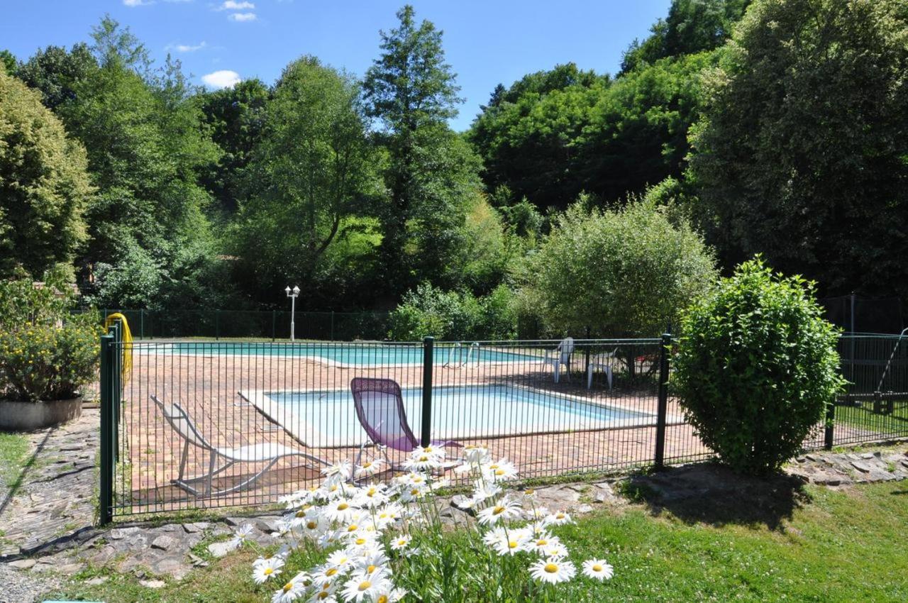 Les Chalets Du Moulin Du Chatain 4 Payzac  Exterior foto